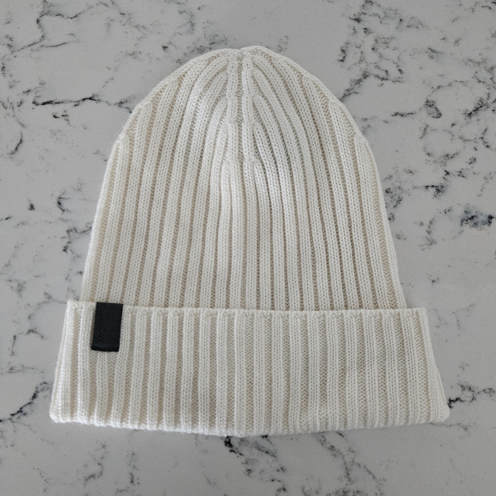 Arc'teryx White Ribbed Beanie